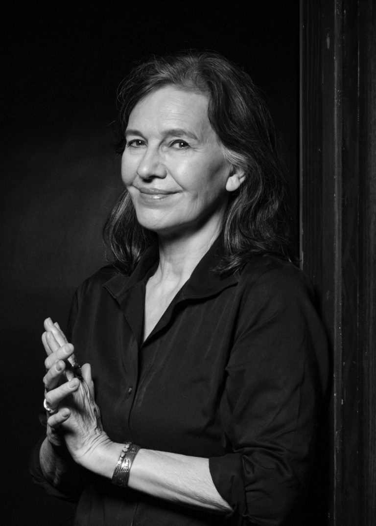 Louise Erdrich Author Photo – Reading Group Choices