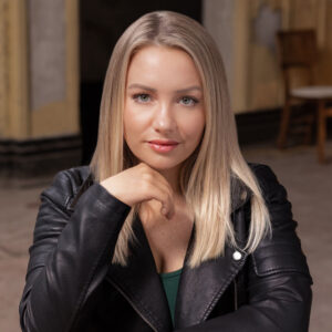 Jeneva Rose is the author of The Perfect Divorce